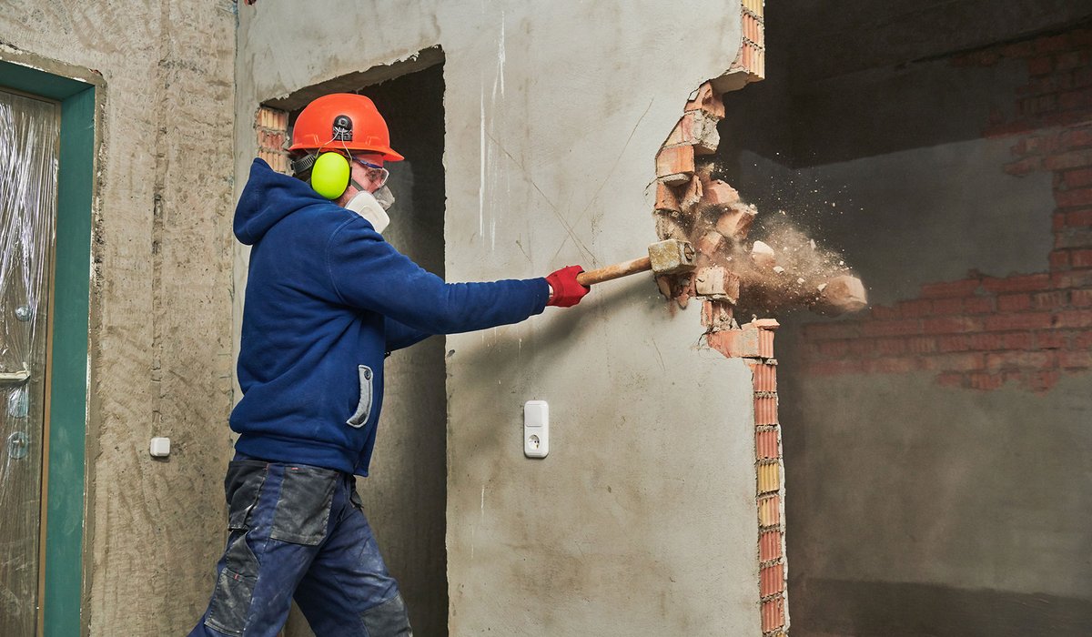 Beton- und Stahlbeton&shy;bauer/-in