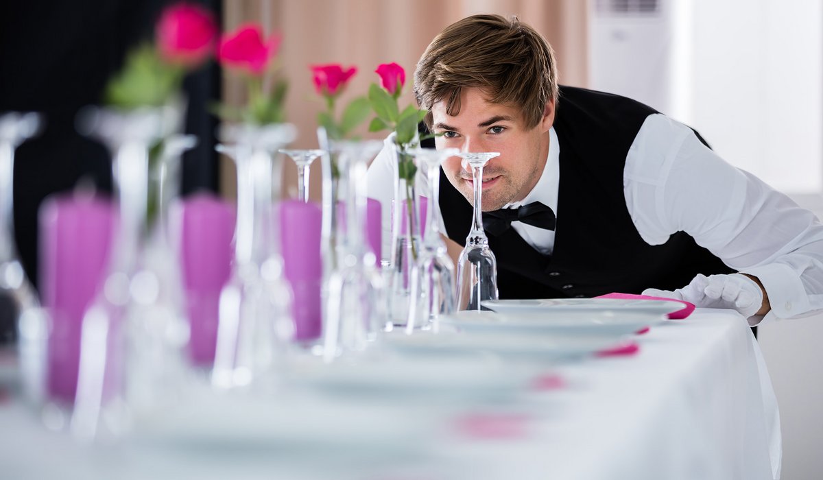 Fachmann/-frau für Restaurants und Veranstaltungs&shy;gastronomie