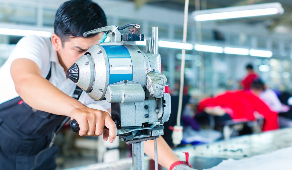 Produktions&shy;mechaniker/-in Textil